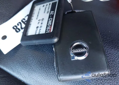 2024 Volvo S60 B5 Core Dark Theme z USA, uszkodzony, nr VIN 7JRL12FK8RG322924